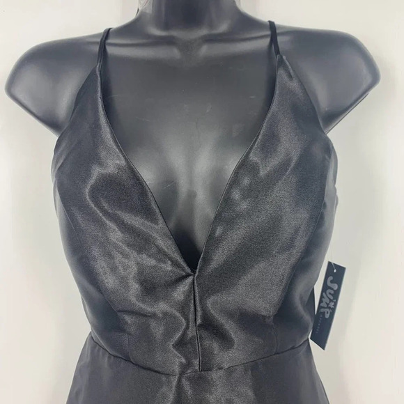 Jump Apparel Nordstrom Black Satin V-Neck Cross Back Mini Dress Size 3/4 NWT - Picture 4 of 14